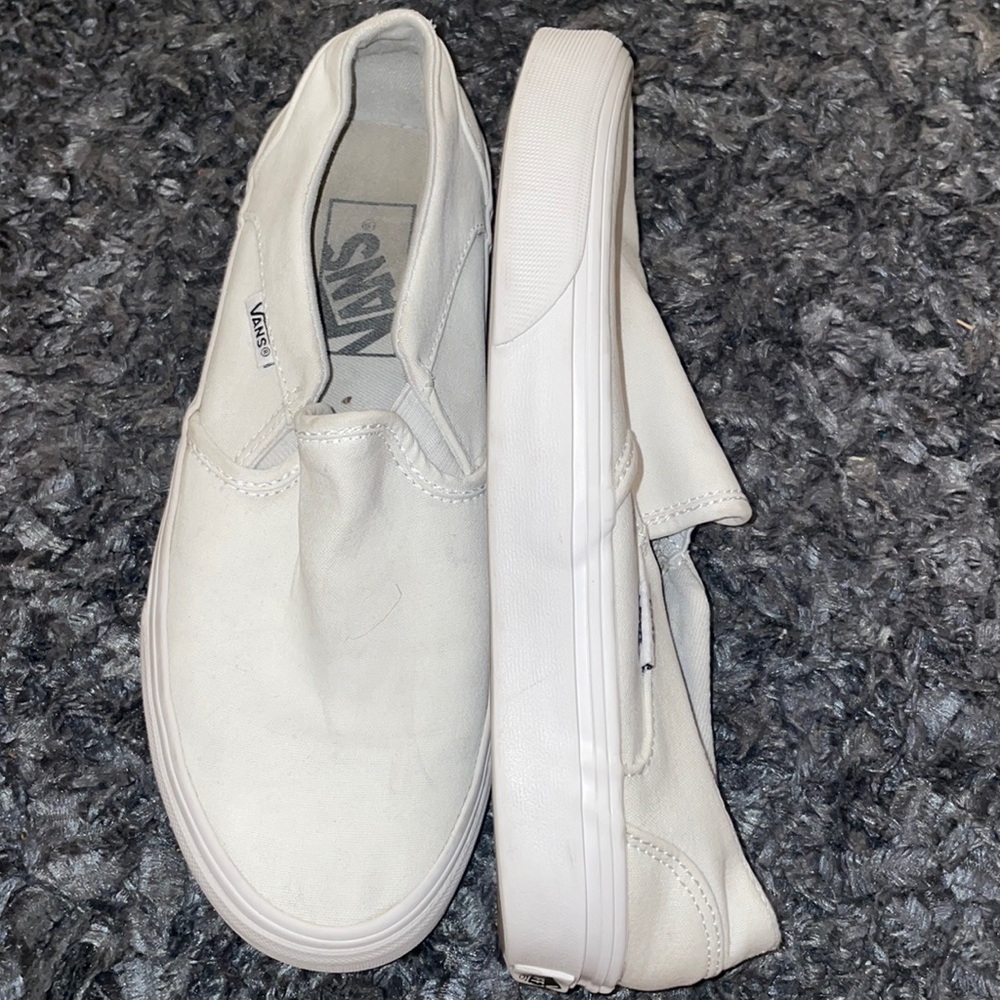 Vans slip on
